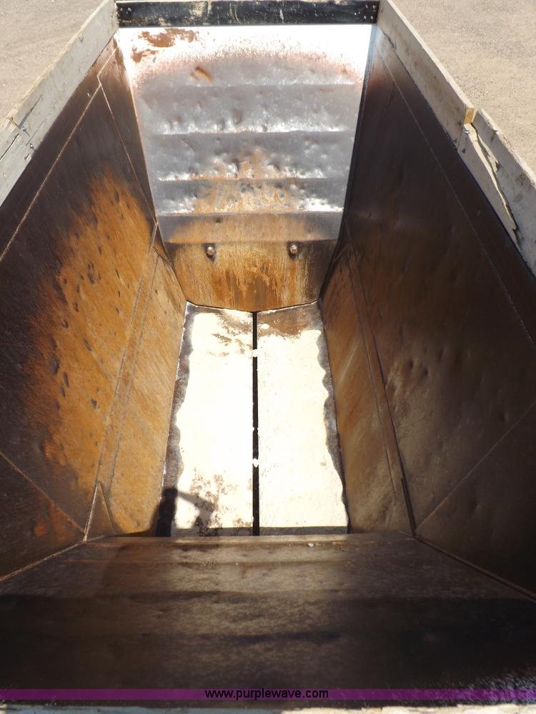 image for item H7008 2007 CTS BDT-40 belly dump trailer