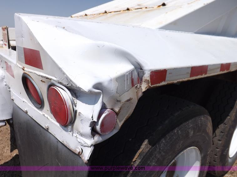 image for item H7008 2007 CTS BDT-40 belly dump trailer