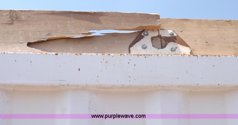 image for item H7008 2007 CTS BDT-40 belly dump trailer