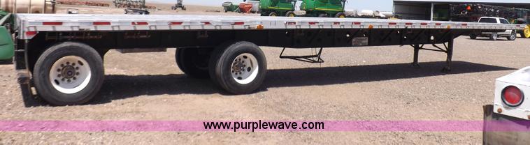 image for item H7009 1995 Transcraft flatbed trailer