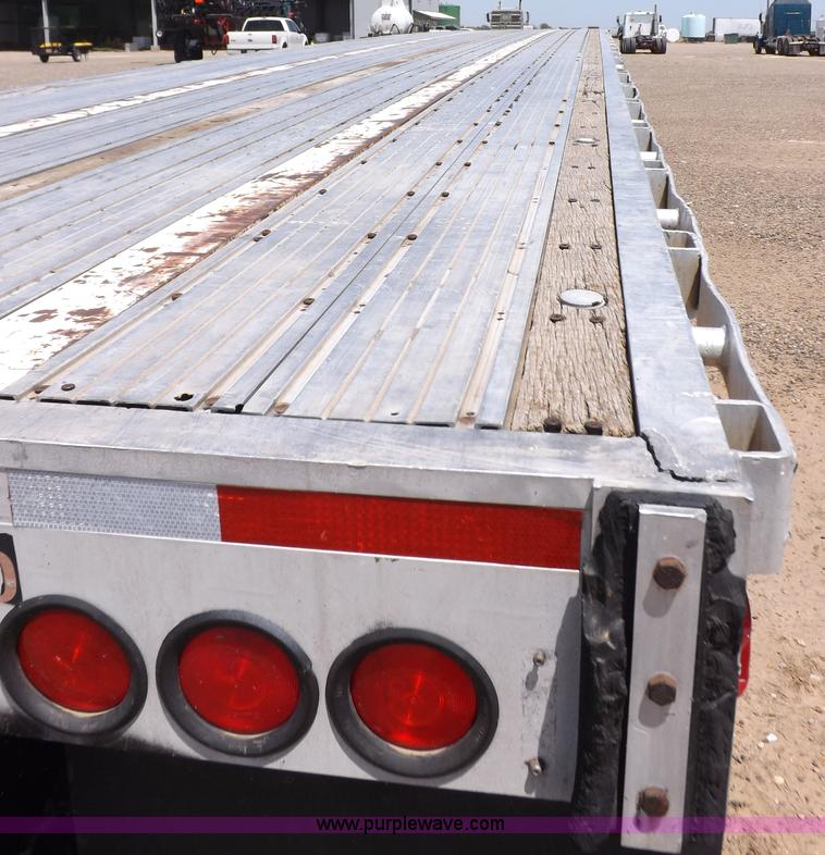 image for item H7009 1995 Transcraft flatbed trailer