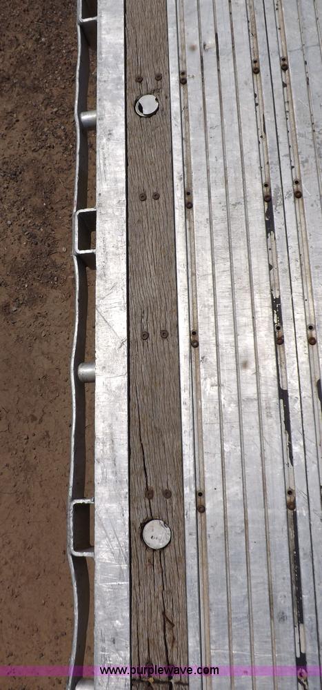 image for item H7009 1995 Transcraft flatbed trailer