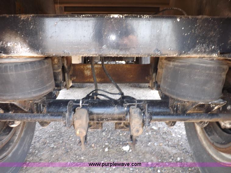 image for item H7009 1995 Transcraft flatbed trailer