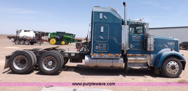 image for item H7013 1995 Kenworth W900 semi truck