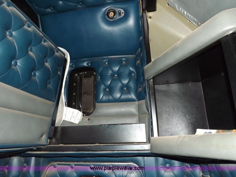 image for item H7013 1995 Kenworth W900 semi truck