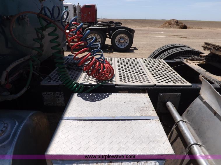 image for item H7013 1995 Kenworth W900 semi truck