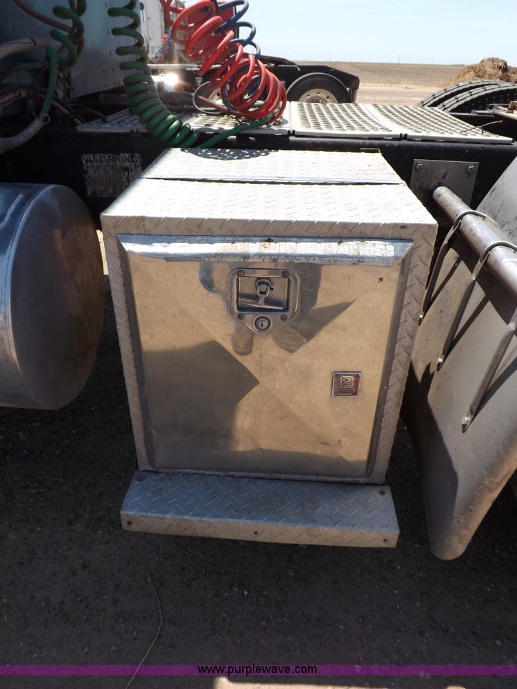 image for item H7013 1995 Kenworth W900 semi truck