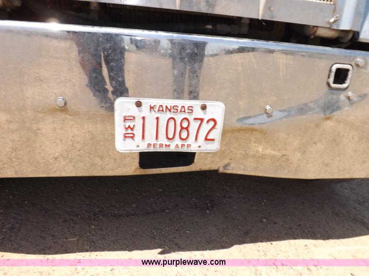 image for item H7013 1995 Kenworth W900 semi truck