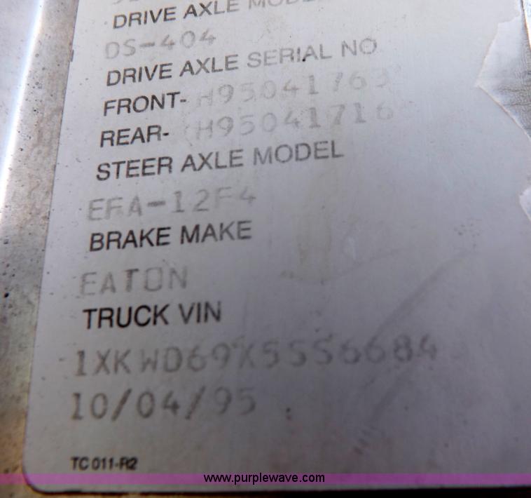 image for item H7013 1995 Kenworth W900 semi truck