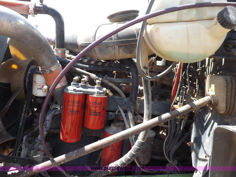 image for item H7015 1994 Mack CH613 semi truck