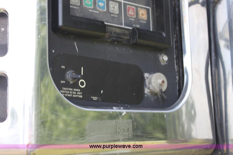 image for item H7435 1996 Wabash reefer trailer