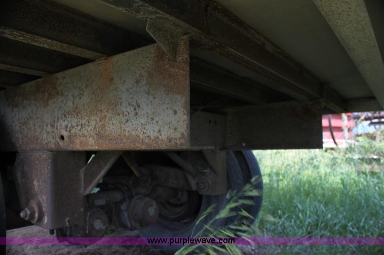 image for item H7435 1996 Wabash reefer trailer