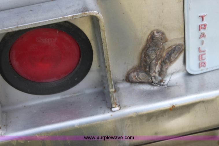 image for item H7435 1996 Wabash reefer trailer