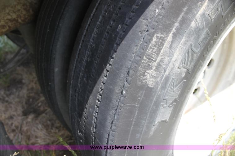 image for item H7435 1996 Wabash reefer trailer