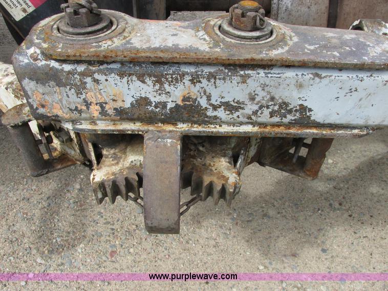 image for item A8534 2004 Heil Rapid Rail refuse truck body