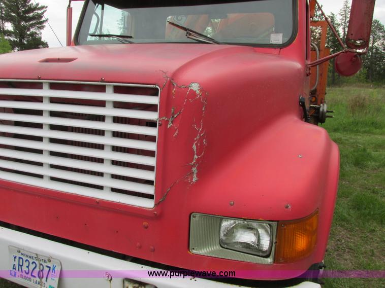 image for item A8535 1990 International 4700 boom truck