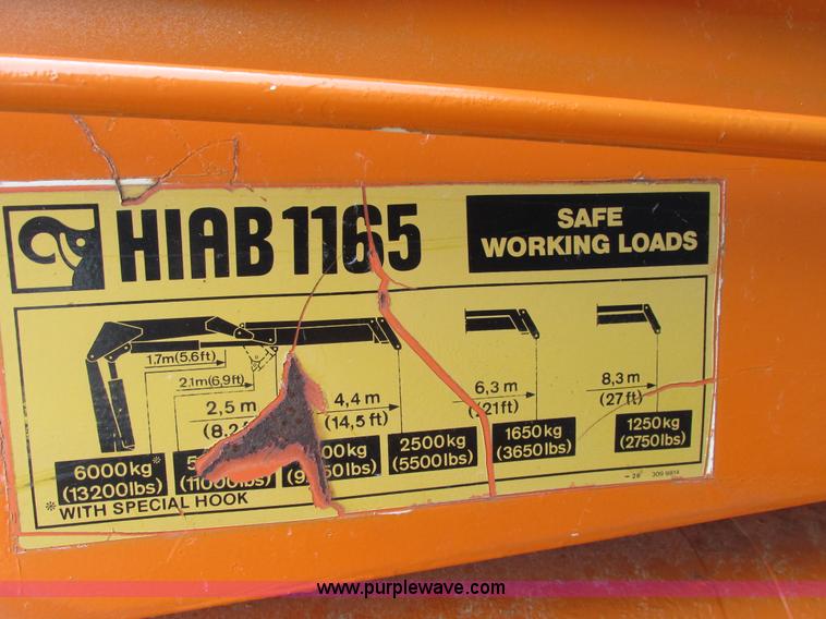 image for item A8535 1990 International 4700 boom truck