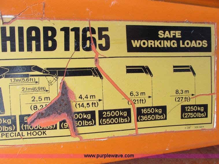 image for item A8535 1990 International 4700 boom truck