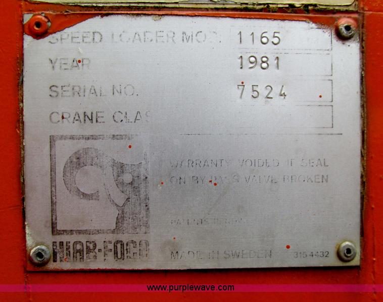 image for item A8535 1990 International 4700 boom truck