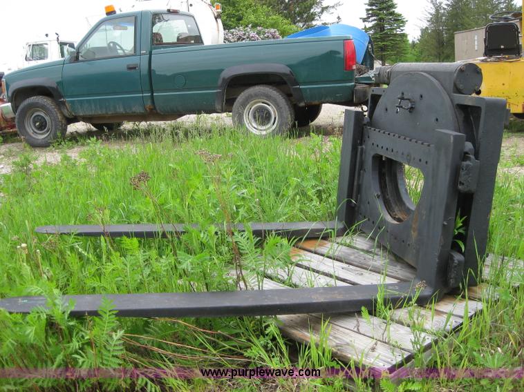 image for item A8539 Rotating carriage