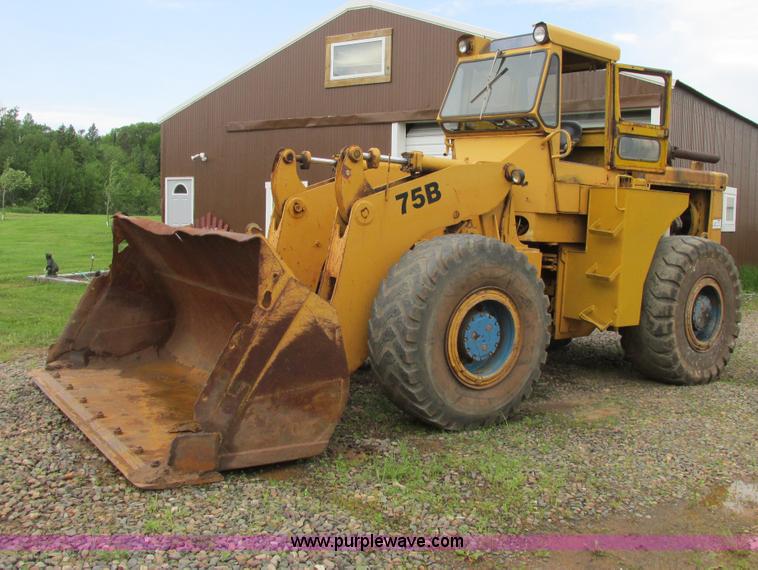 image for item A8570 1973 Michigan 75C wheel loader