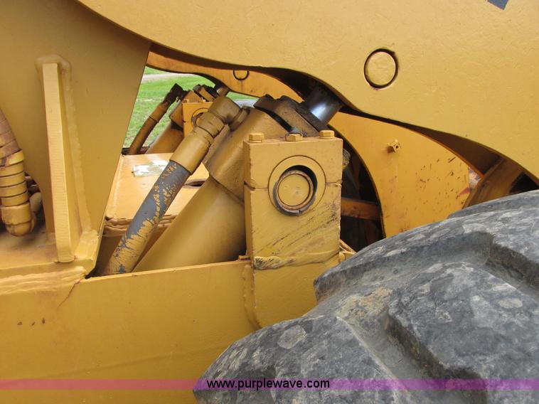 image for item A8570 1973 Michigan 75C wheel loader