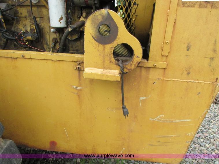 image for item A8570 1973 Michigan 75C wheel loader