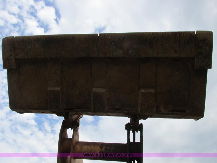 image for item A8570 1973 Michigan 75C wheel loader