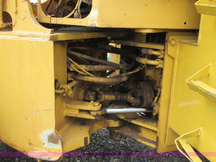 image for item A8570 1973 Michigan 75C wheel loader
