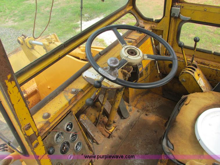 image for item A8570 1973 Michigan 75C wheel loader