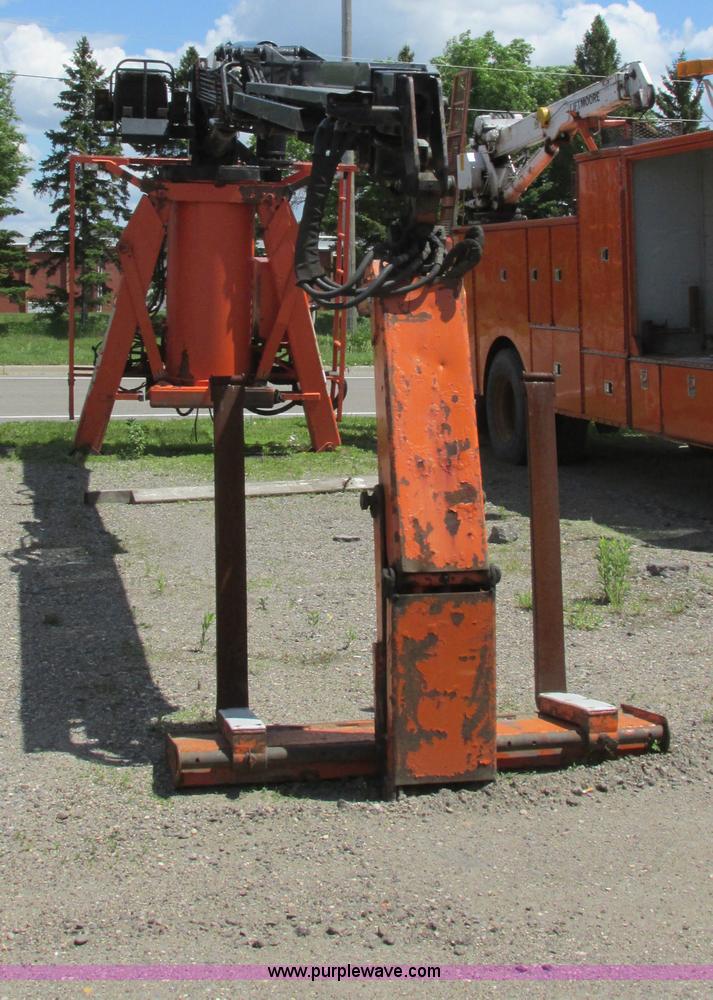 image for item A8571 IMT hydraulic articulated boom