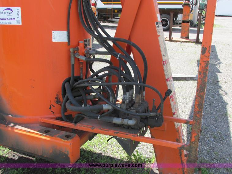 image for item A8571 IMT hydraulic articulated boom