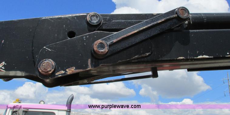 image for item A8571 IMT hydraulic articulated boom