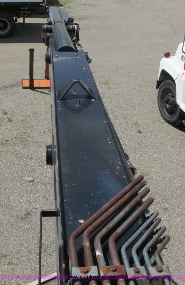 image for item A8571 IMT hydraulic articulated boom