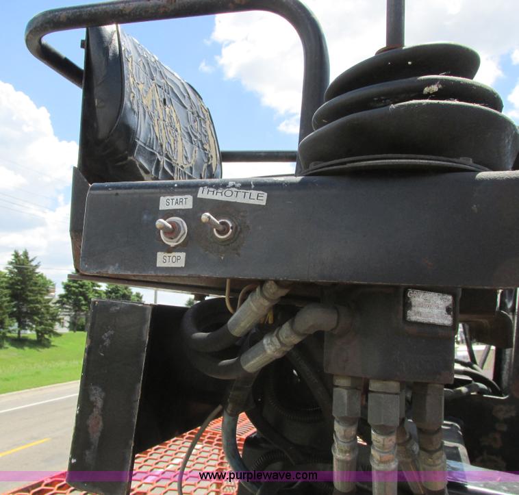 image for item A8571 IMT hydraulic articulated boom