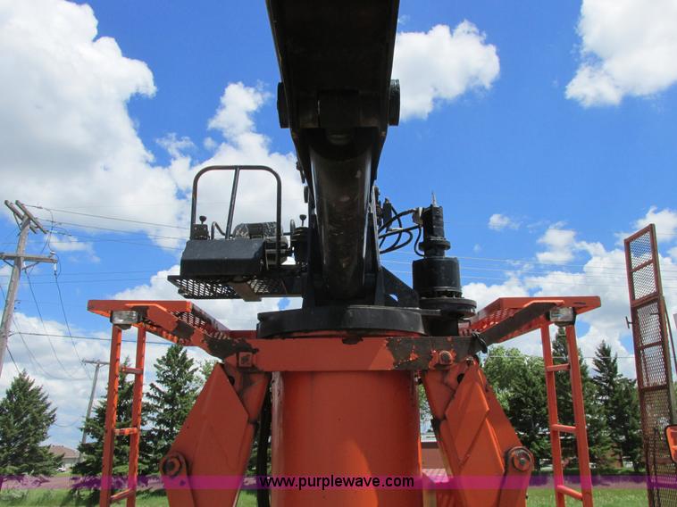 image for item A8571 IMT hydraulic articulated boom