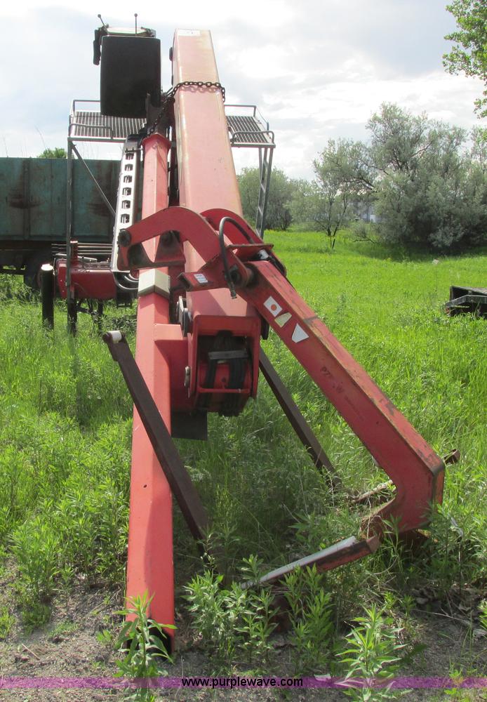 image for item A8572 1998 Palfinger PW300 hydraulic articulated boom