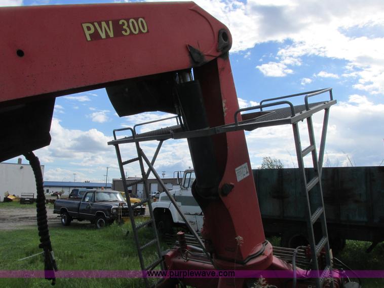 image for item A8572 1998 Palfinger PW300 hydraulic articulated boom