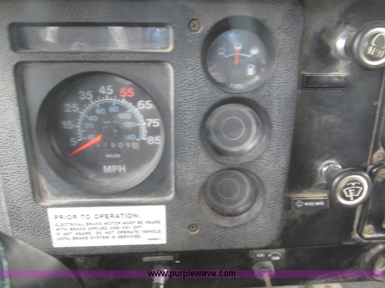 image for item B5494 1988 International 1754 flatbed truck