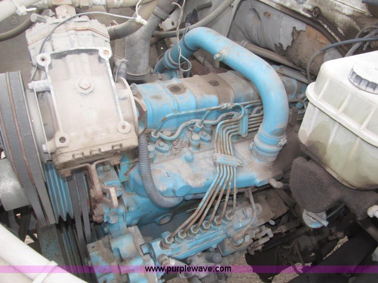 image for item B5494 1988 International 1754 flatbed truck