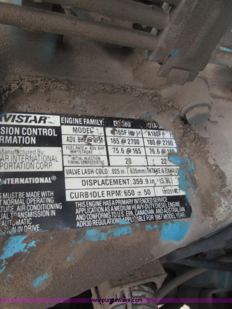 image for item B5494 1988 International 1754 flatbed truck