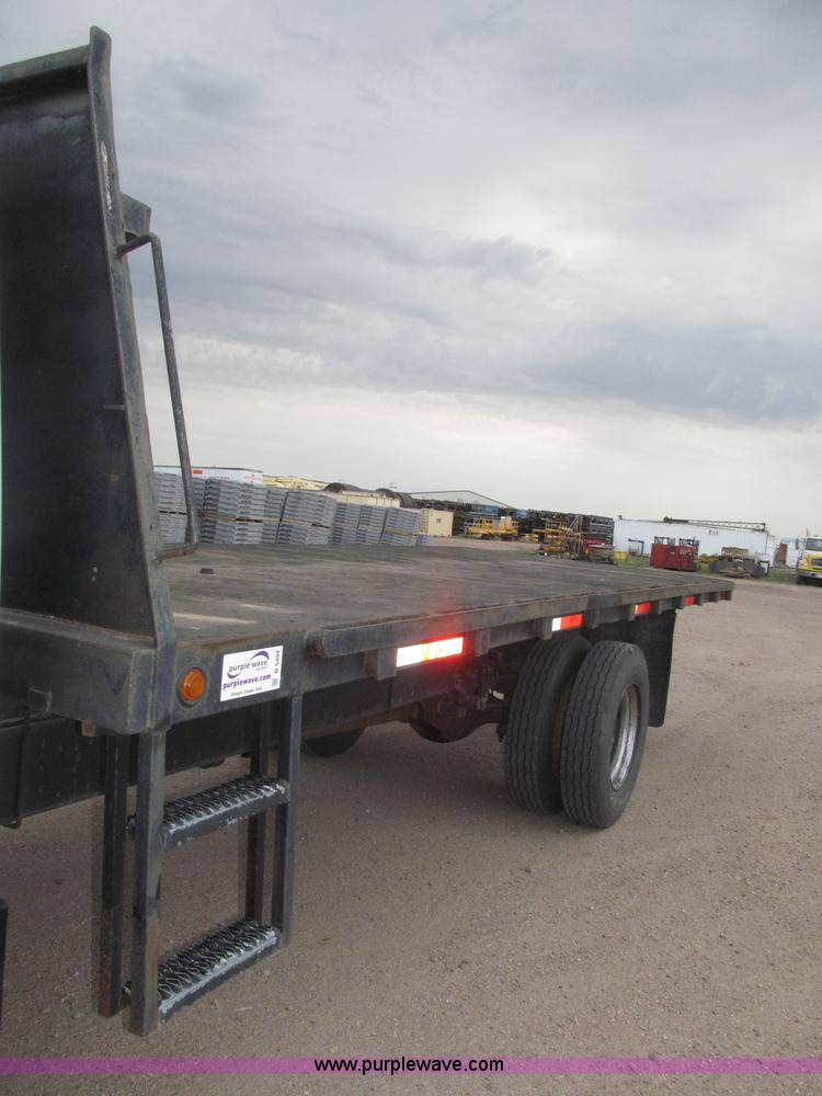 image for item B5494 1988 International 1754 flatbed truck