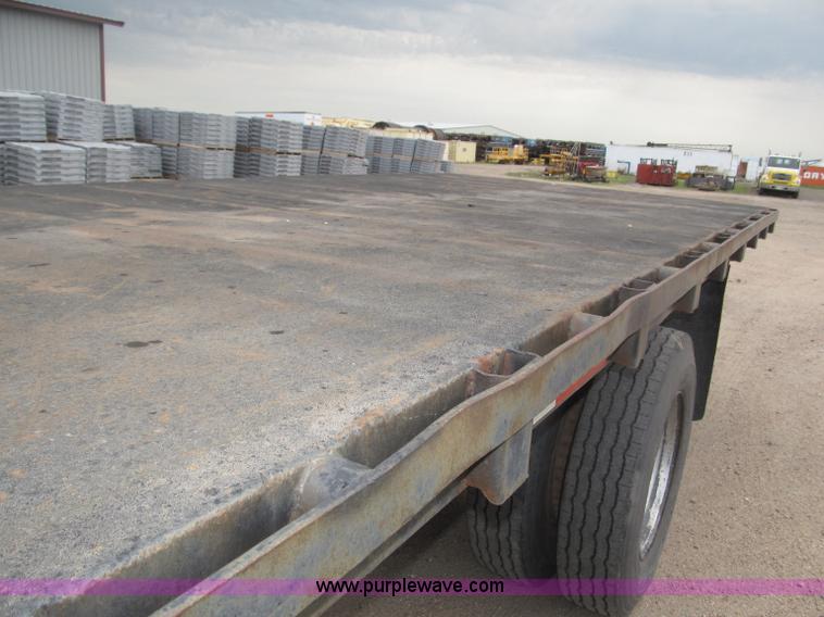 image for item B5494 1988 International 1754 flatbed truck