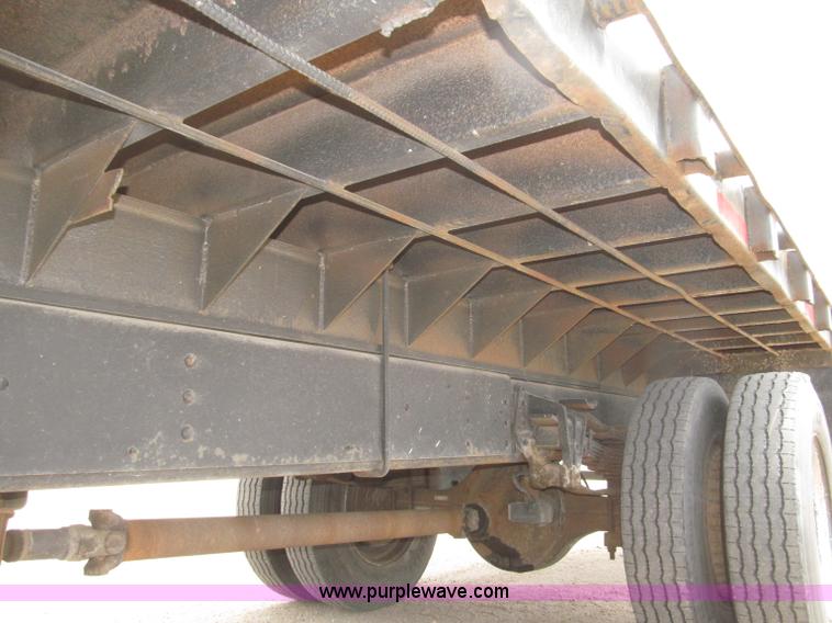 image for item B5494 1988 International 1754 flatbed truck