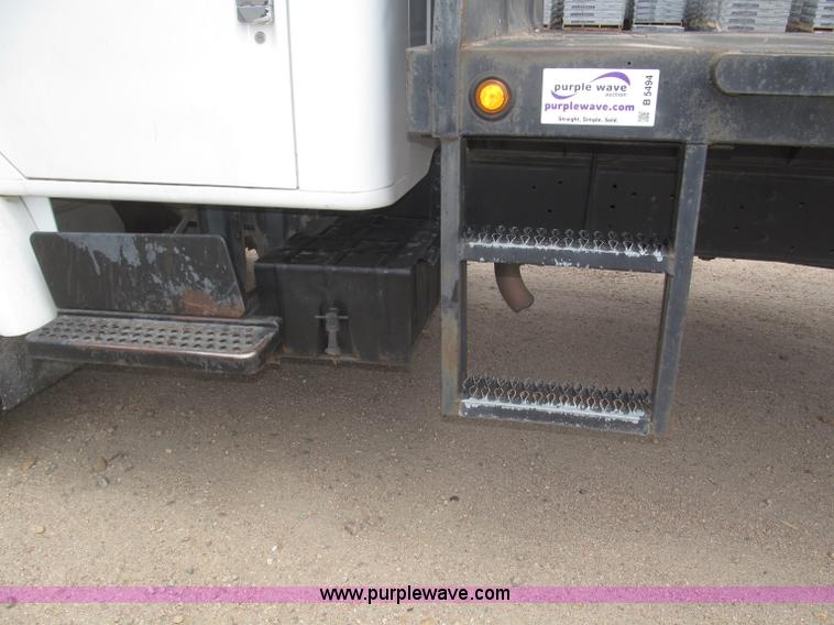 image for item B5494 1988 International 1754 flatbed truck