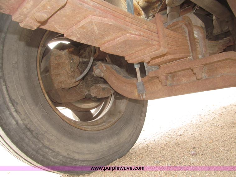 image for item B5494 1988 International 1754 flatbed truck