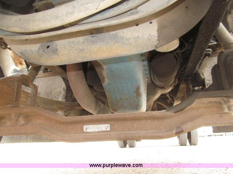 image for item B5494 1988 International 1754 flatbed truck