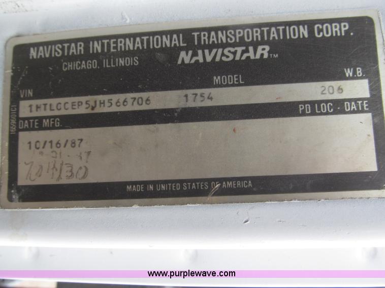 image for item B5494 1988 International 1754 flatbed truck