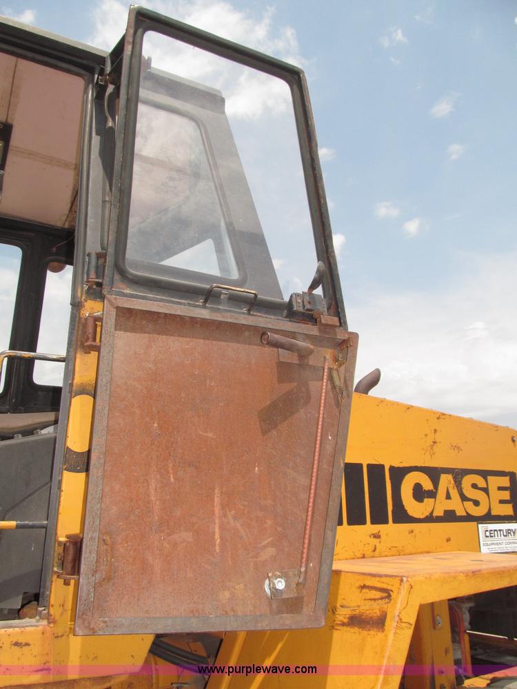 image for item B5496 Case W20B articulated wheel loader