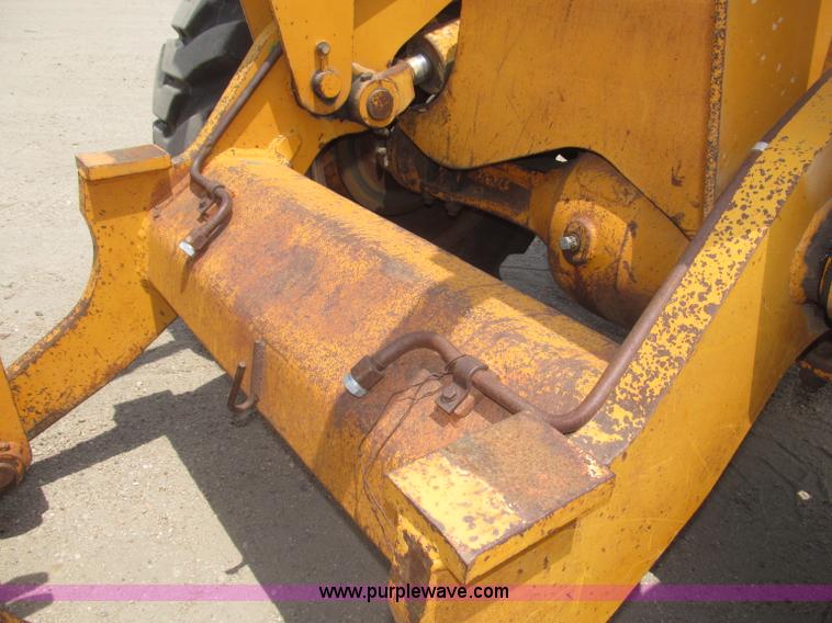 image for item B5496 Case W20B articulated wheel loader